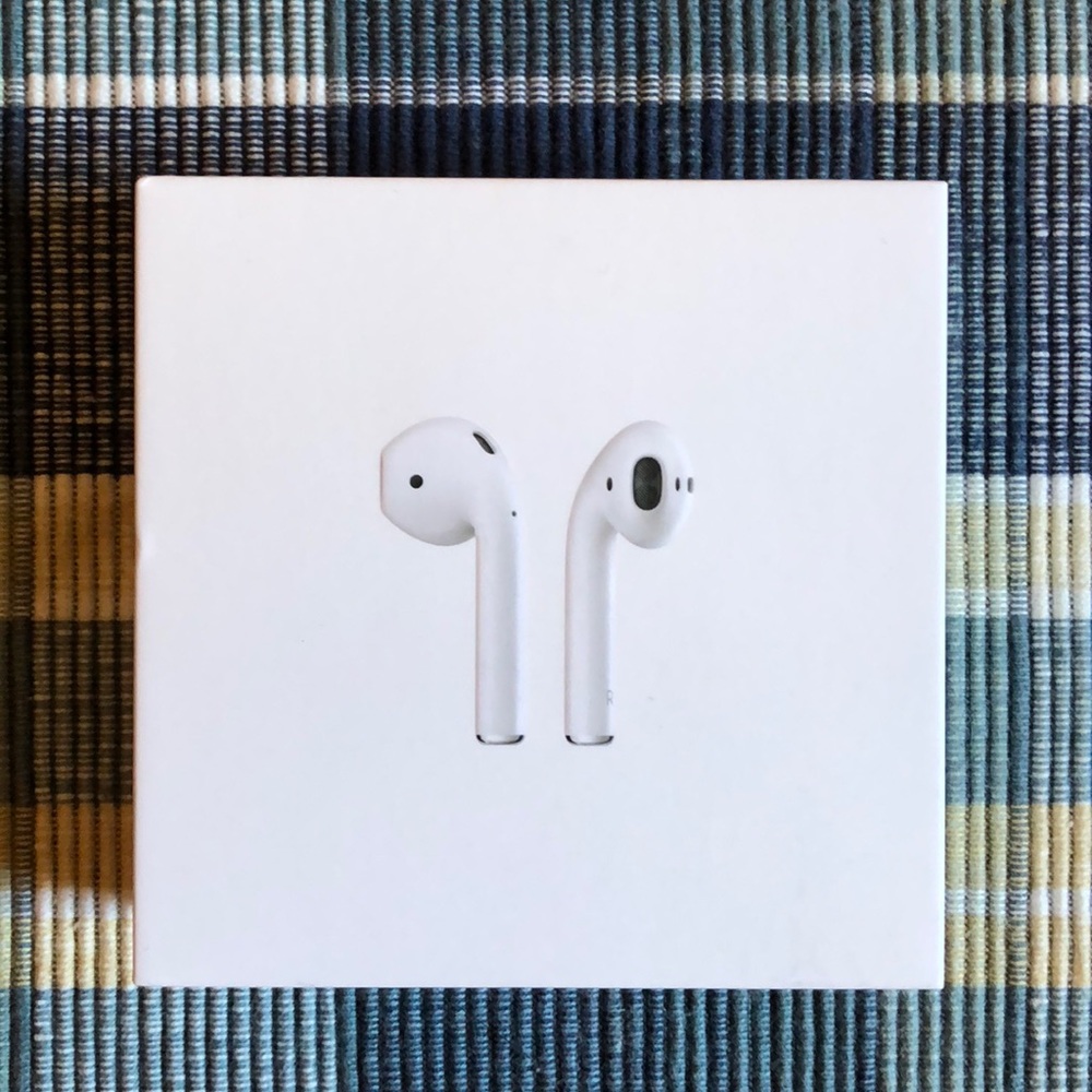 Apple AirPods BRAND NEW